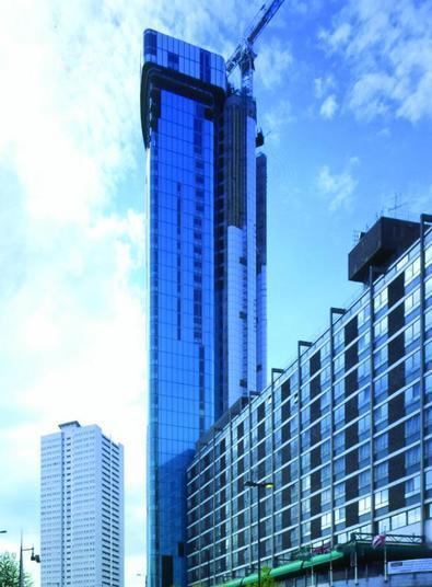 Building at altitude | Features | Building