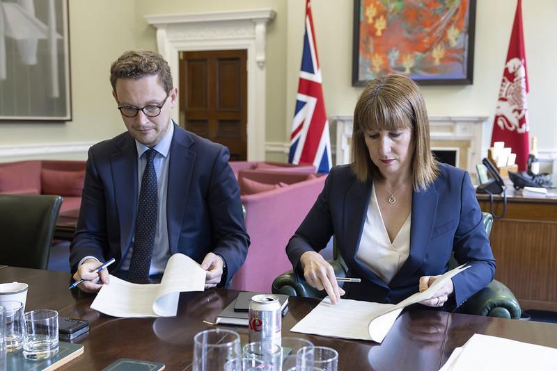 Reeves reportedly drawing up plans for ‘housing bank’ and £25bn ...