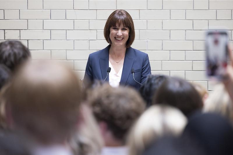 Rachel Reeves Building New chancellor Rachel Reeves reverses onshore wind ban and restores ...