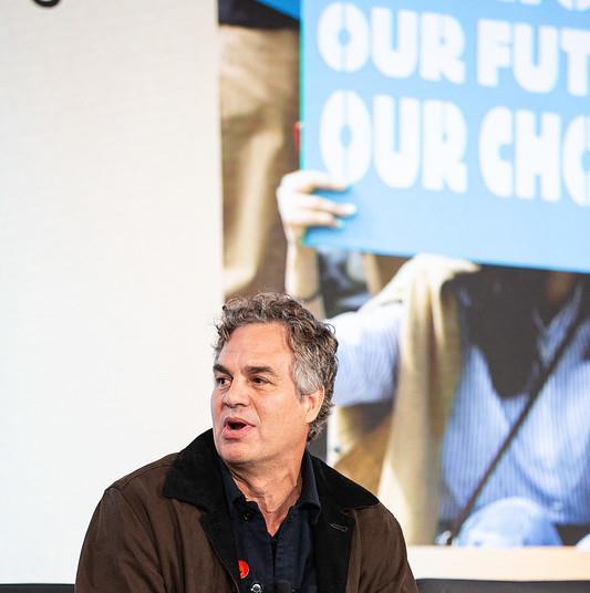 Ed Ruffalo In pictures: Ed Miliband and Mark Ruffalo lead calls for accelerated ...