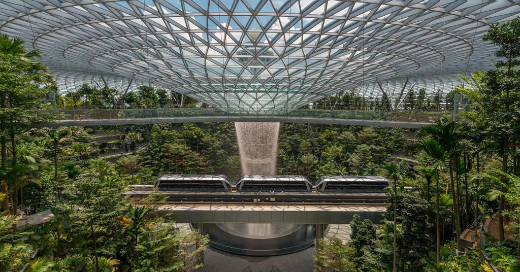 In Pictures Giant Waterfall Opens At Singapore Airport News Building   1867960 Shiseidoforestvalleyhsbcrainvortexfromsouthviewingdeck 888218 