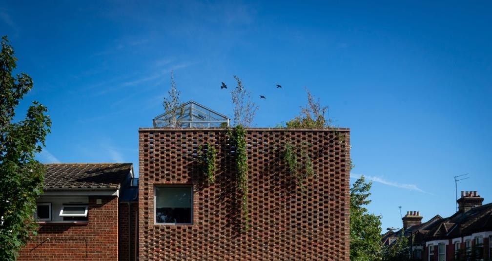 Elizabeth Line named as RIBA London Building of the Year | News | Building