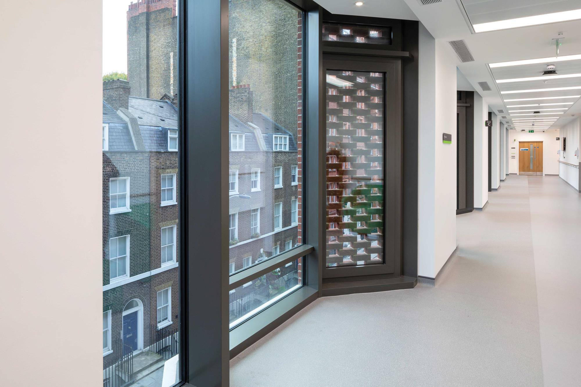 projects-university-college-hospital-london-features-building