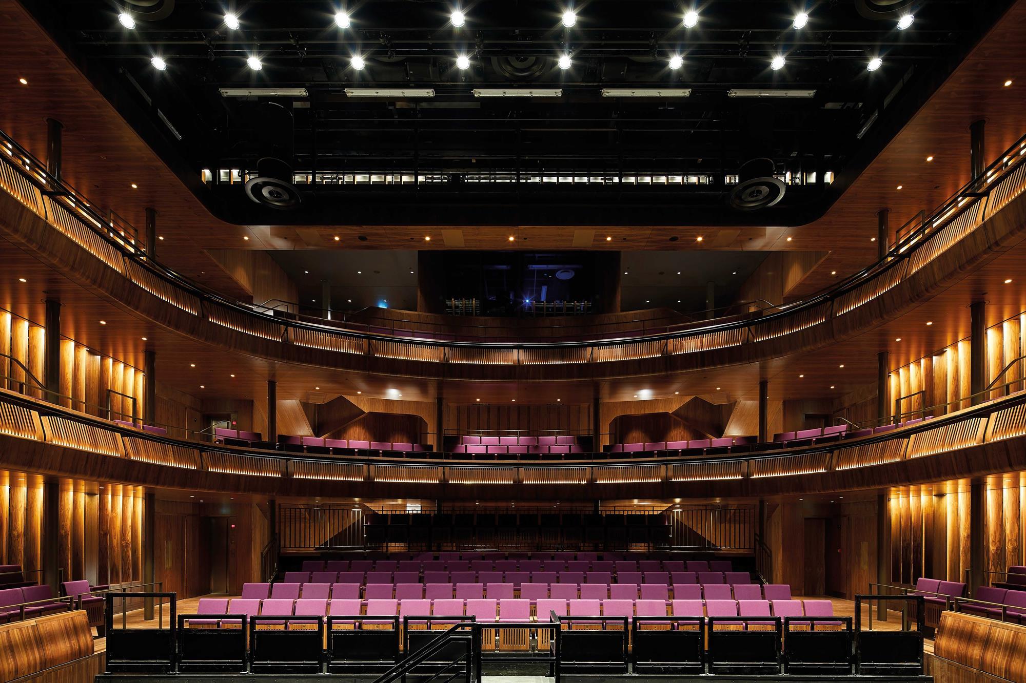 Projects: Royal Opera House, London | Features | Building