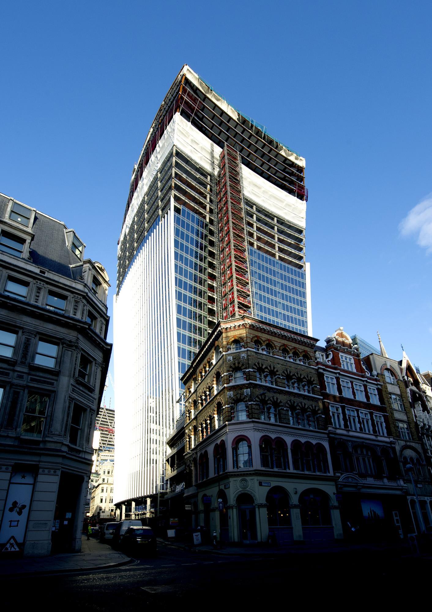 Walkie Talkie tower reaches milestone News Building