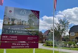 Bewley Homes site in Faringdon Oxfordshire copy _v1