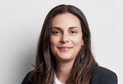 Anne_Jolic_18702_CROP