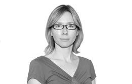 Chloe mcculloch black