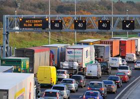 uk-roads-2-alamy