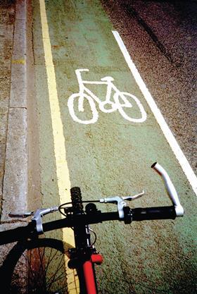 cycle_lane_london____alamy