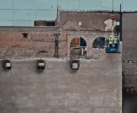 Work starts on the managed dismantling of The Mackintosh Building. Photo Marco Frederici