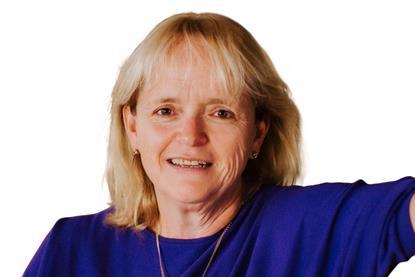 louisafinlay_746910_crop.jpg-Photoroom