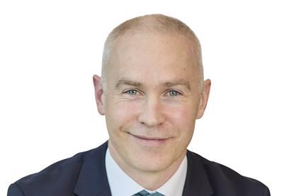 edphillips_047_171659_crop.jpg-Photoroom