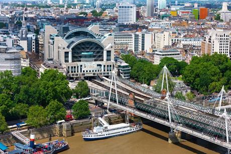 1 Embankment Place