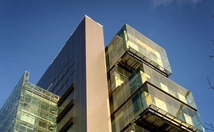 Euroclad supplied 8,000m2 of metal rainscreen facade to Manchester Civil Justice Centre