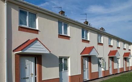 External wall insulation and render systems from Alumasc have been used to bring housing in Doncaster up the government’s decent homes standard