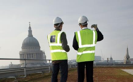 One Wood Street in central London boasts the largest green roof in London. But the debate about the fire safety of such installation rages on …