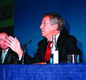 Sir David King delivers his keynote address to the CIBSE conference.