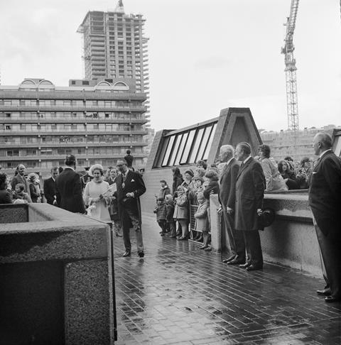 BarbicanCentreOpeningjlp01_08_093371jpeg(c)HistoricEngland