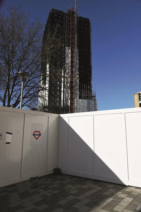 Grenfell tower ©alamy kmt2 w1