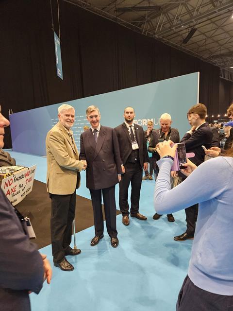 LRreesmogg_942244
