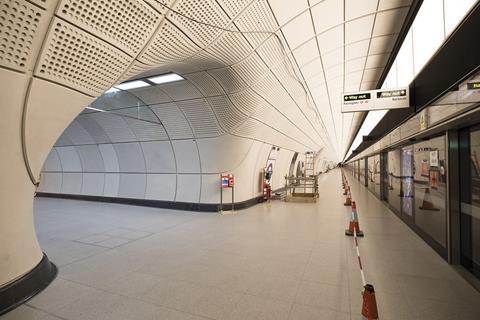 Crossrail - farringdon - completion  (8)