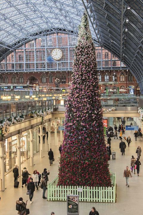 St pancras international christmas tree 002