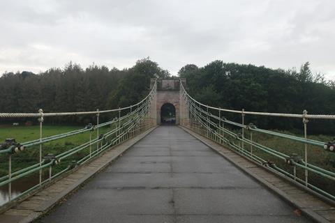 union chain bridge