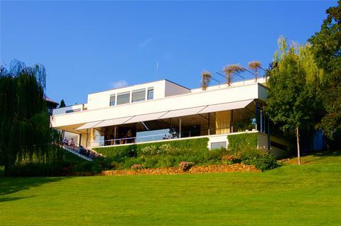 Villa-Tugendhat,-Brno