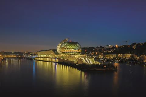 Box la seine musicale wikipedia commons