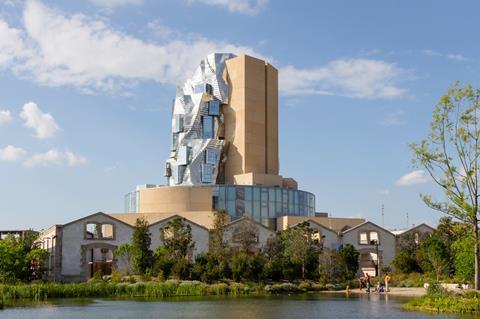 shutterstock_2155319463