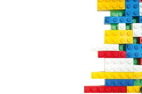 lego_shutterstock_1127328707