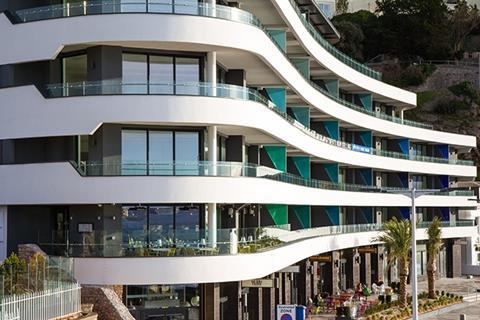 StoTherm Classic EPS external wall insulation was installed at the award-winning Abbey Sands development in Torquay