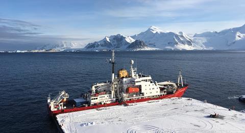 NAJCR arrival at newRothera Wharf 020420