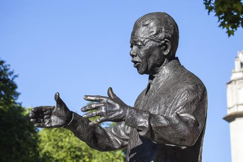 Nelson Mandela statue shutterstock_292548179