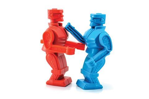 FIGHTING-ROBOTSshutterstock_194860865