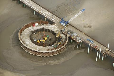 The south cofferdam completed