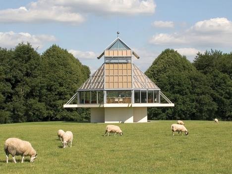 the Oare Pavilion in Wiltshire, 2004