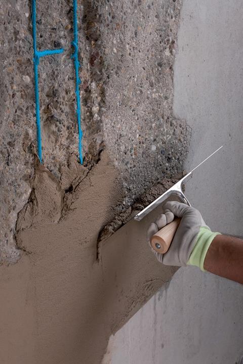 Planitop Smooth&Repair is used for non-structural repairs on horizontal and vertical concrete surfaces