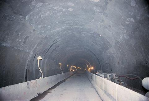 Application of Mapegrout T60 sulphate-resistant repair mortar in a tunnel