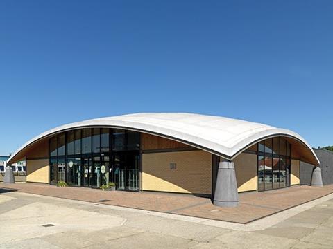 ROCKWOOL DUOROCK T/F 85mm roofing boards are key to the sound insulation strategy at Worle Community School restaurant in North Somerset