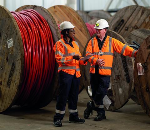 Cable and distribution workers Pic from National Grid media library