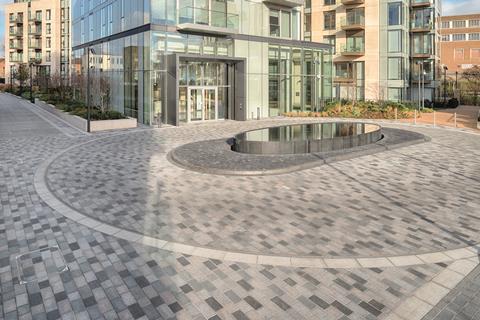 Lillie-Square-13598 (1)