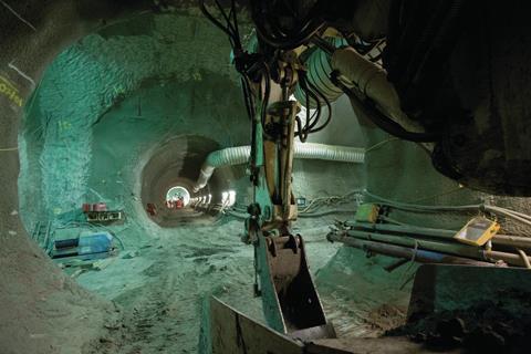 Crossrail_tunnelling_2013