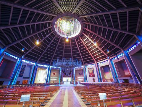Liverpool cathedral shutterstock 1