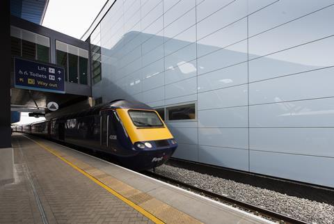 StoVentec glass panels at Reading Station