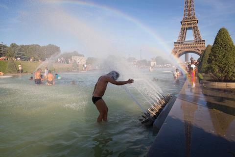 Image of the week: I love Paris in the summer… when it sizzles ...